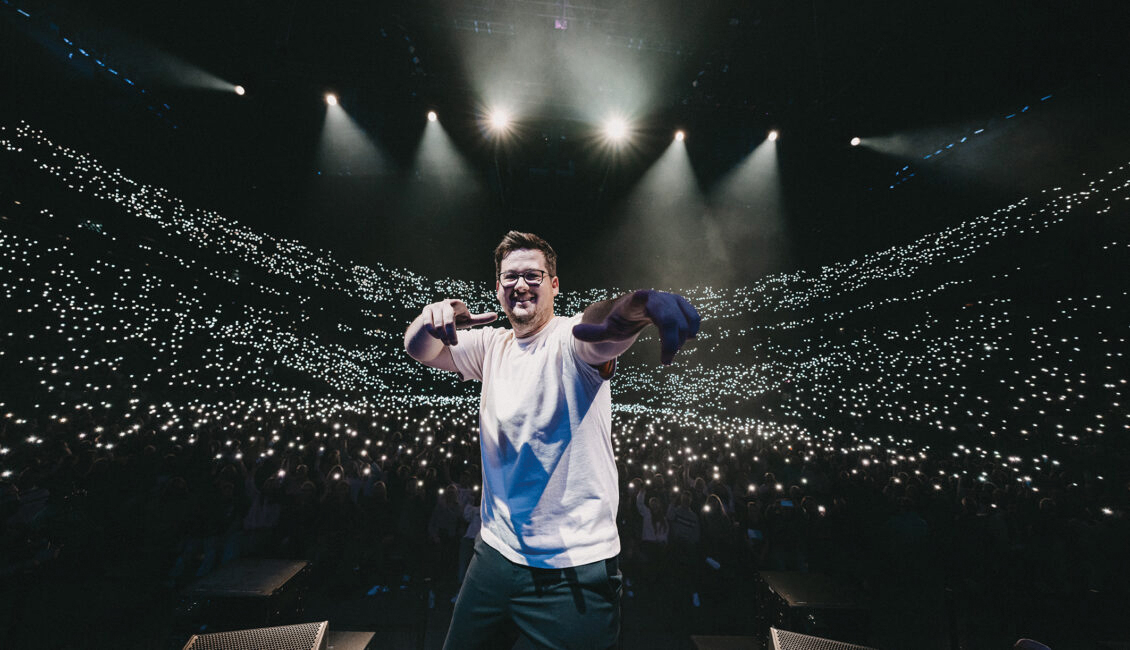 Chris Tall – Keep Laughing