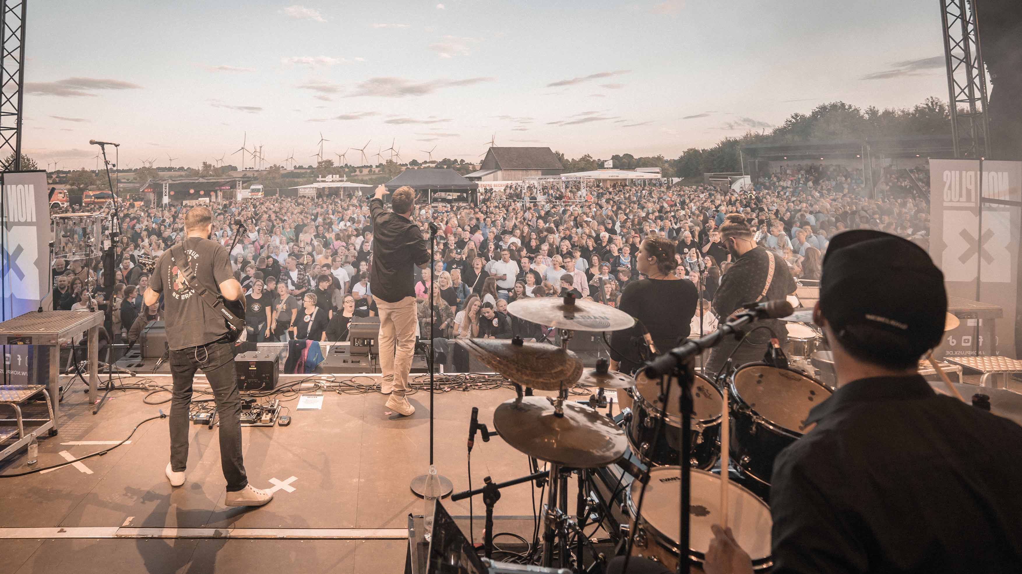 NonPlusX – Live Music Excellence