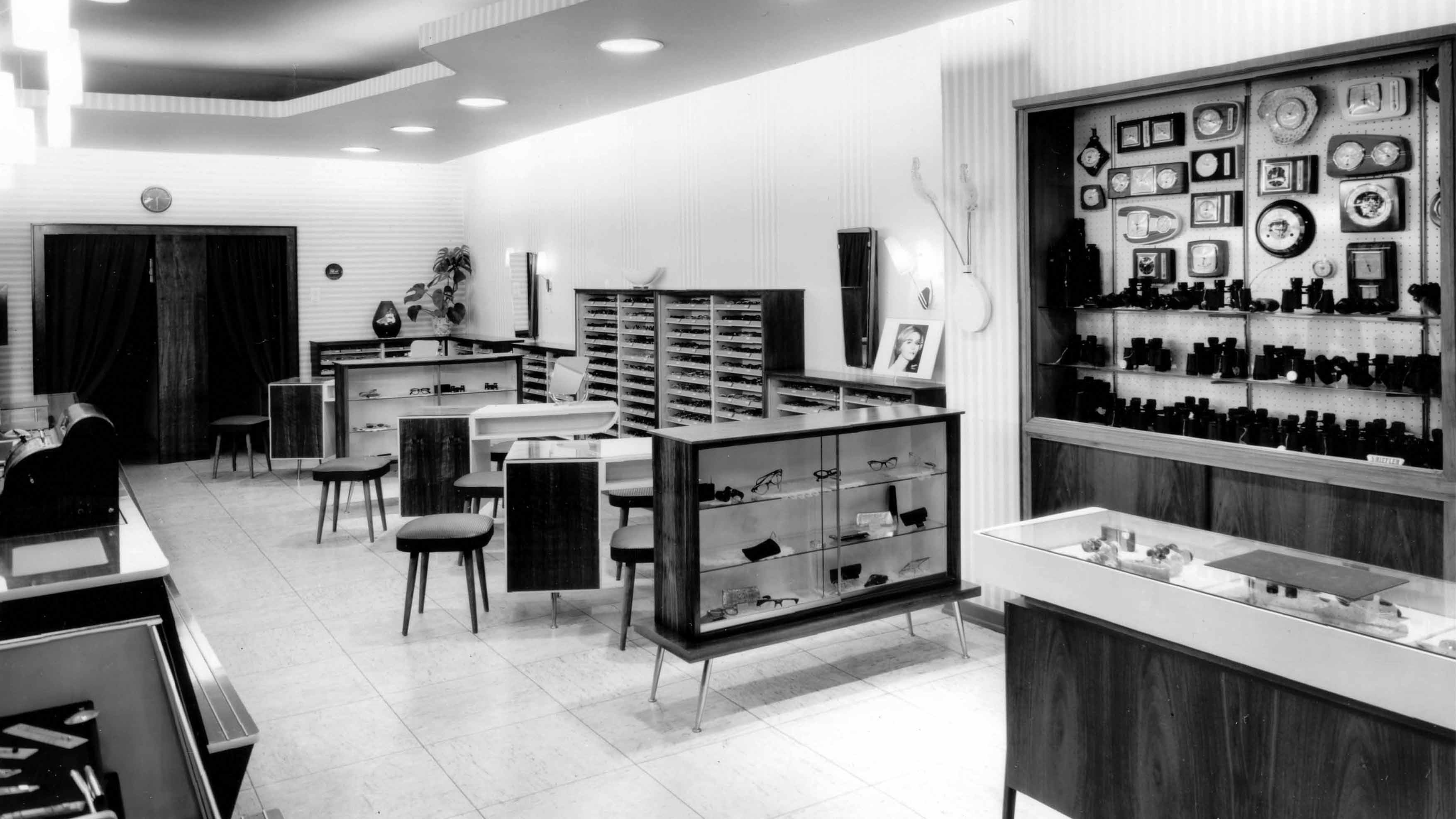 Laden 1952