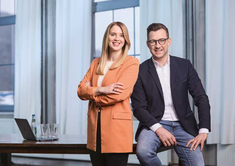 Bei Immobiliengeschäften kann man vieles digitalisieren - nur nicht die persönliche Betreuung (02/25)