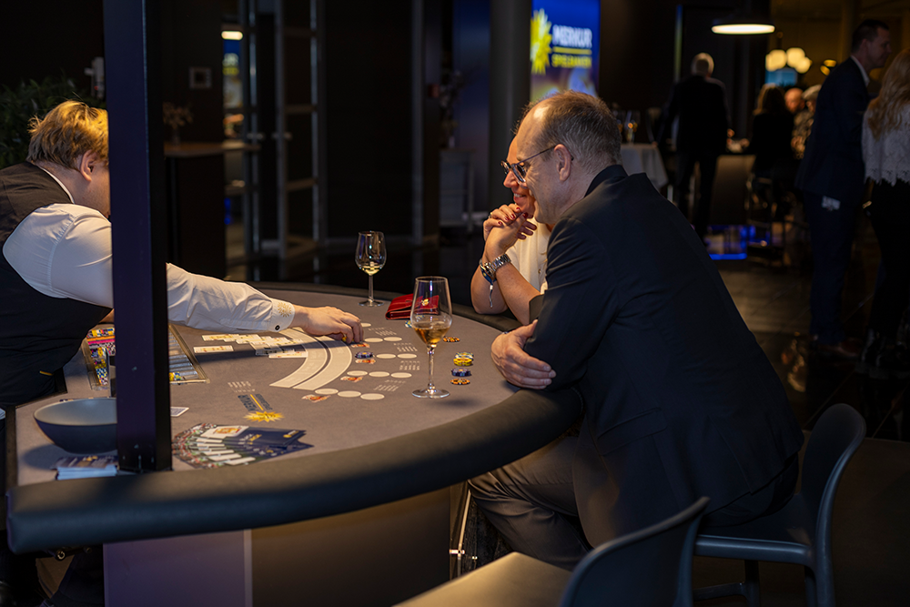 Glanzvoller Sponsorenabend stimmt auf LONGINES BALVE OPTIMUM ein