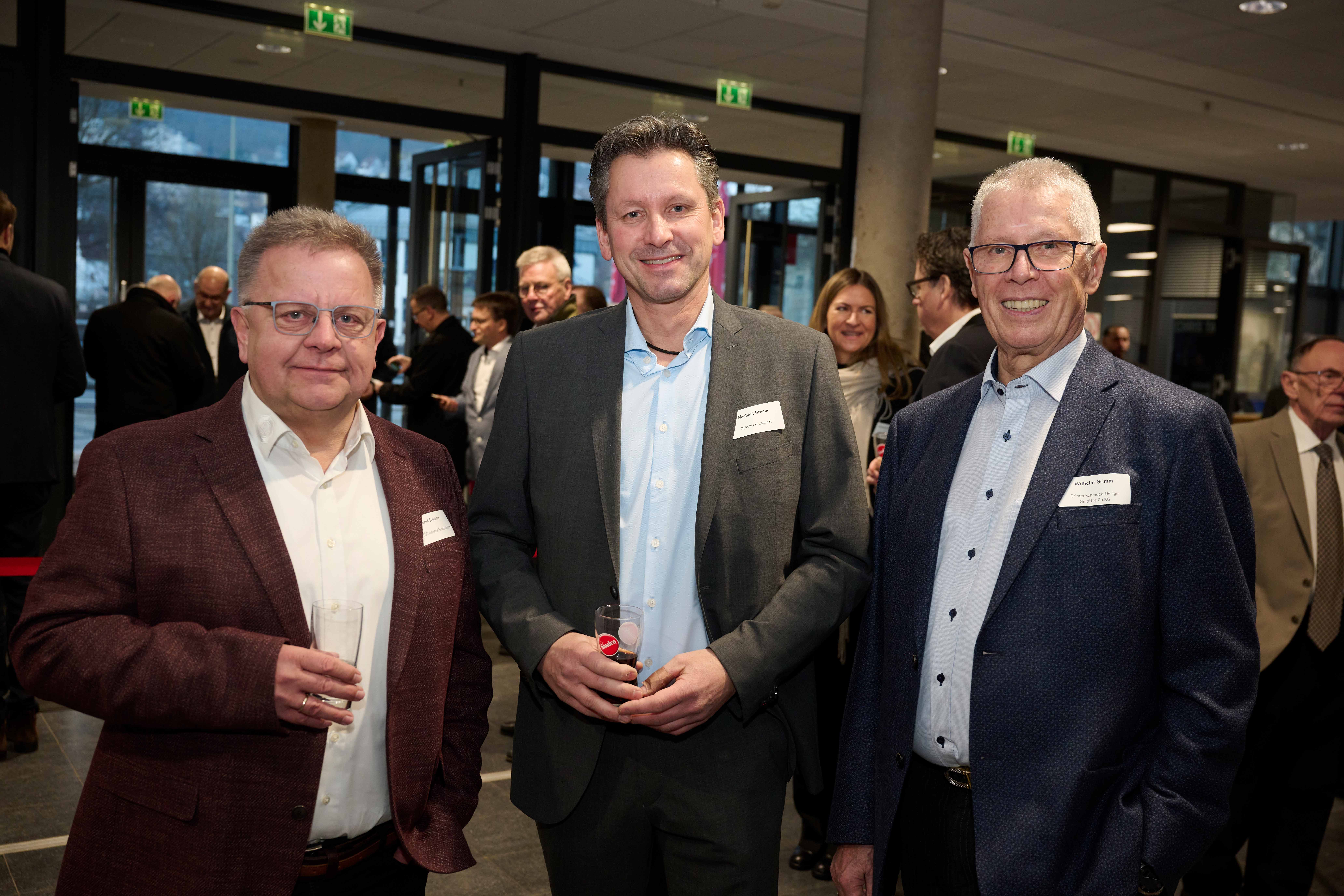 Bernd Schröder (TÜV SÜD Industrie Service), Michael Grimm  (Juwelier Grimm) und Wilhelm Grimm (Grimm Schmuck-Design)
