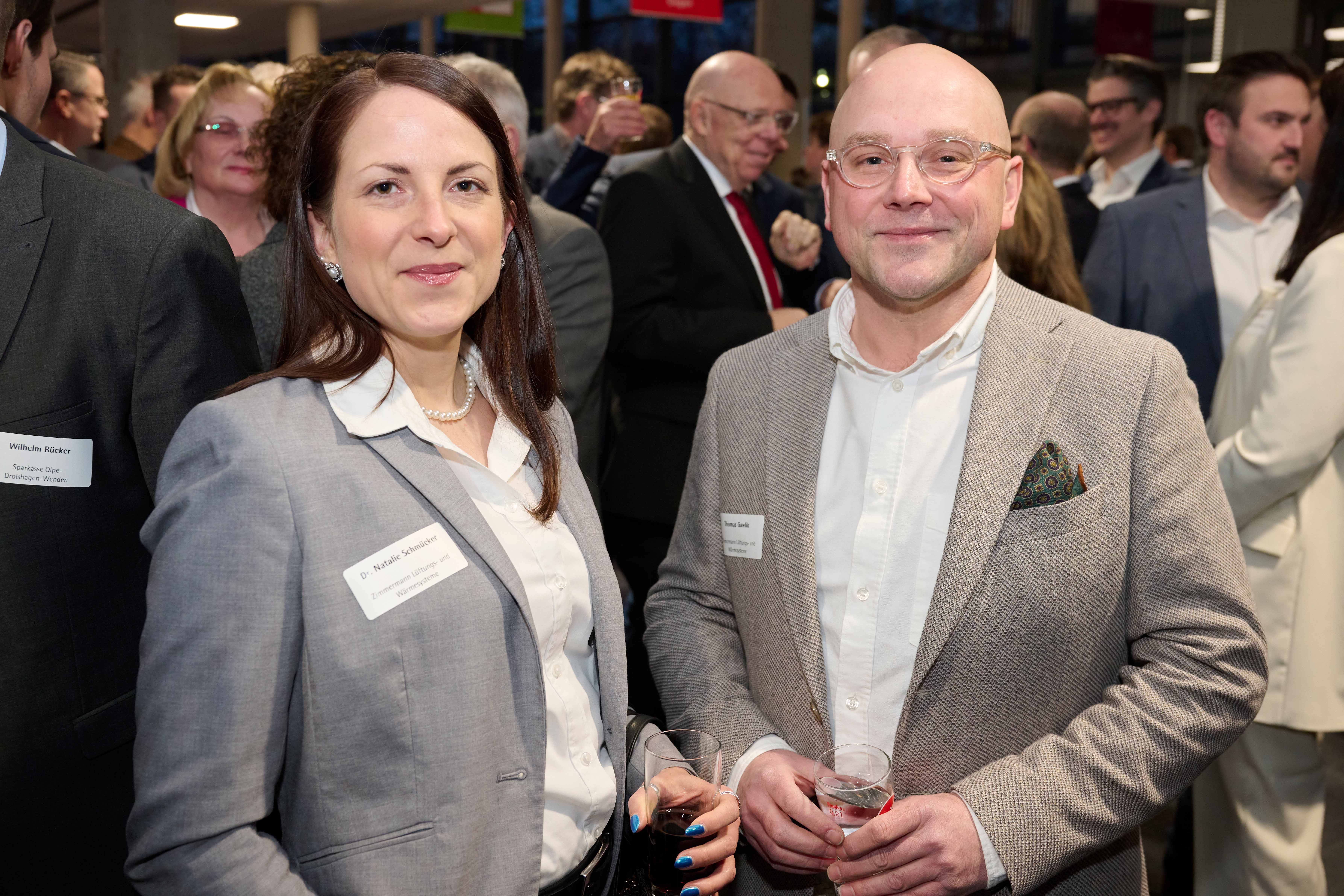 Dr. Natalie Schmücker und Thomas Gawlik  (beide Zimmermann Lüftungs- und Wärmesysteme)
