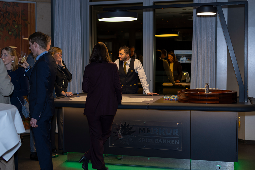 Glanzvoller Sponsorenabend stimmt auf LONGINES BALVE OPTIMUM ein