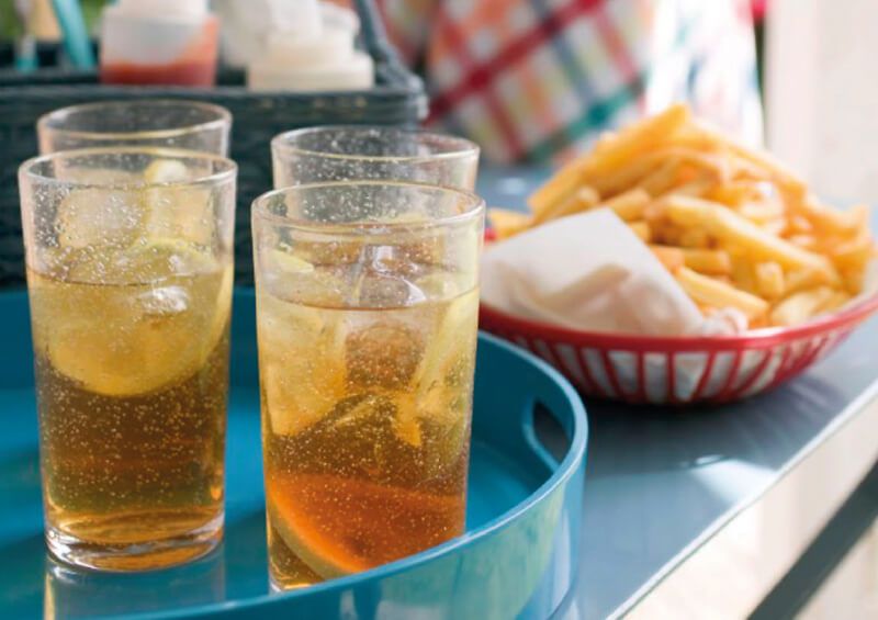 Kühle Getränke zum heißen Grillspaß